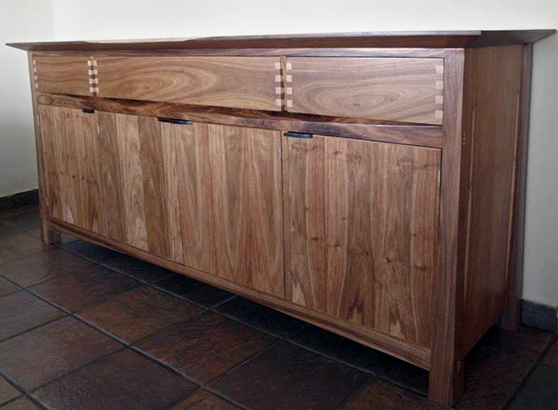 Classic Style Kiaat Buffet
